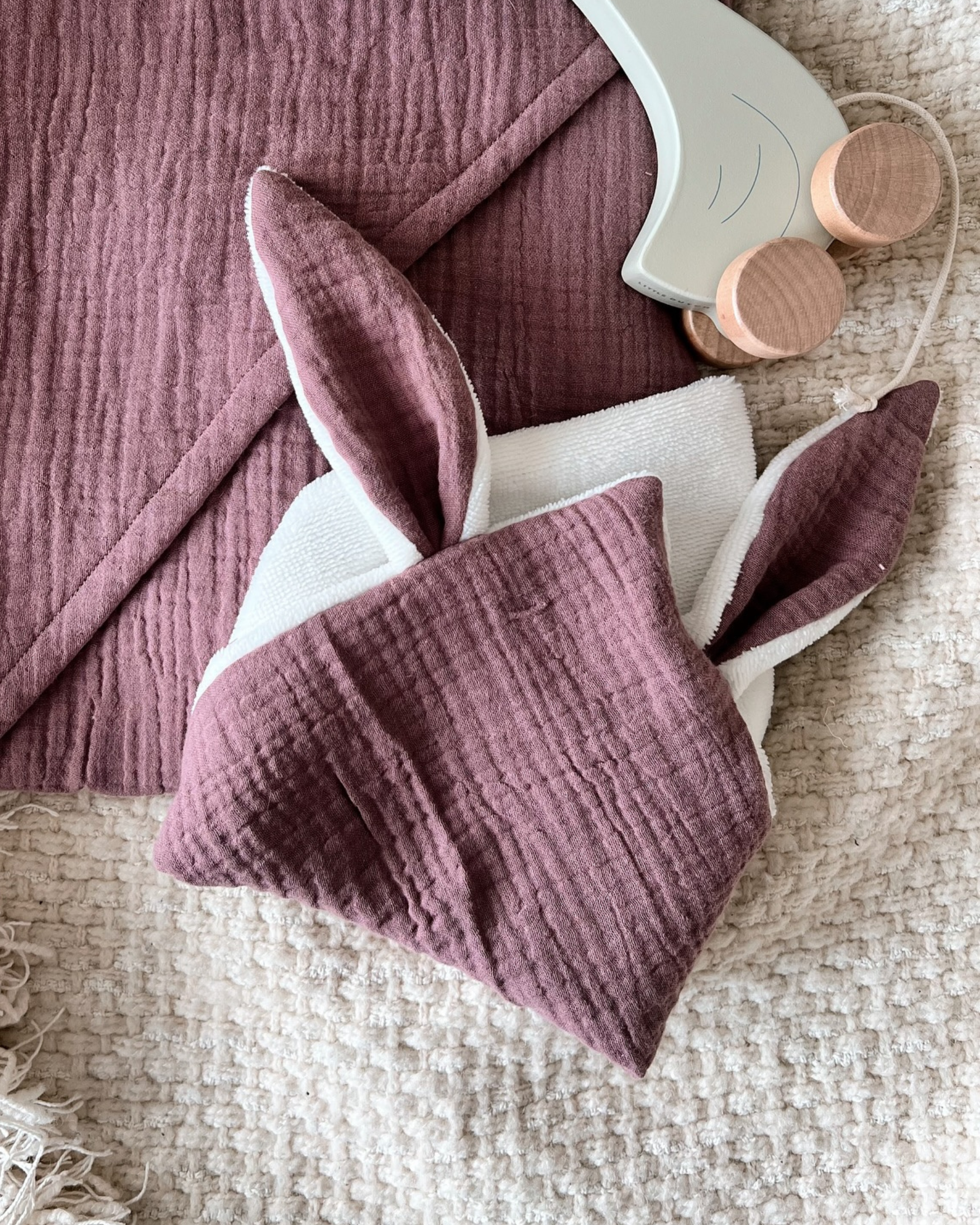 Geborduurd knuffeldoekje konijn bamboe/hydrofiel Mauve